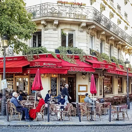 Ile Saint-louis Apartment *